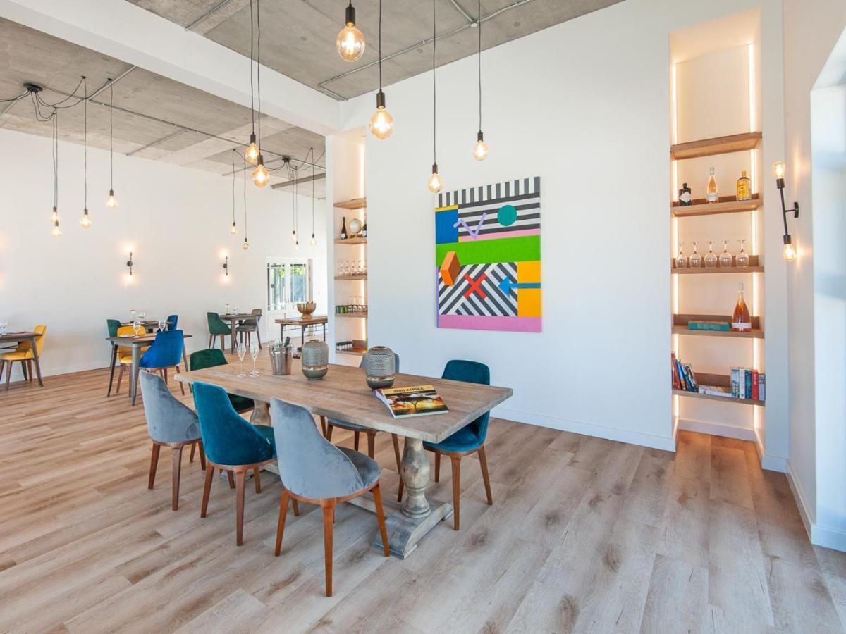 Glow Boutique Suites & Guesthouse ヘルマナス エクステリア 写真