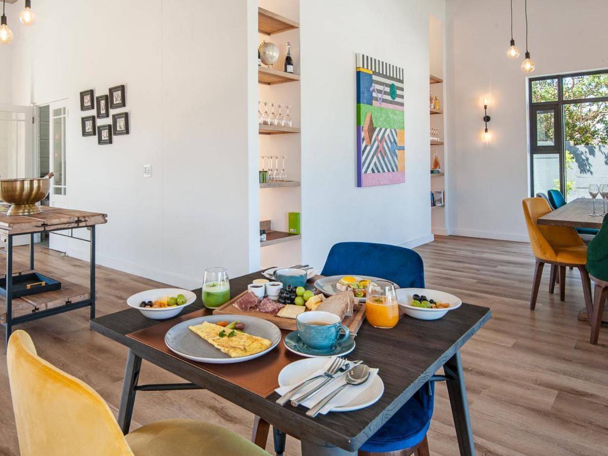 Glow Boutique Suites & Guesthouse ヘルマナス エクステリア 写真